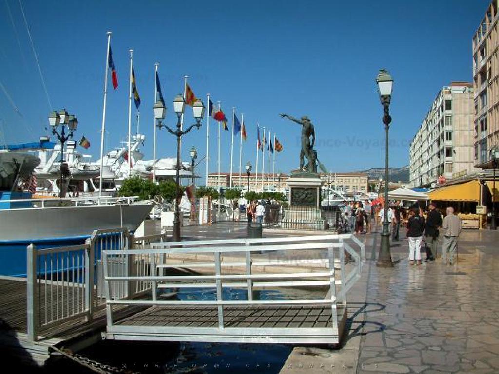 183 TOULON ET SA RADE (165).jpg